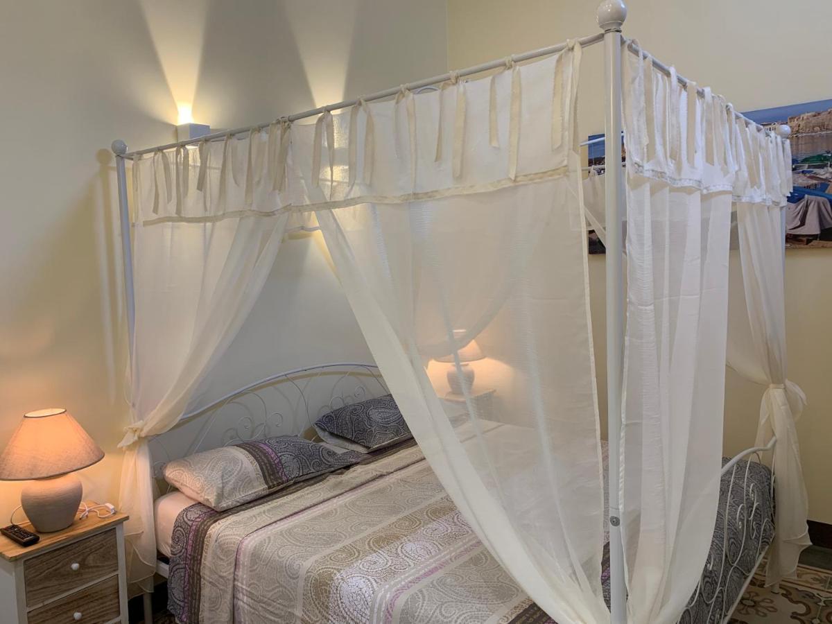 Piazza Fontana Luxury Bed and Breakfast Galatina Buitenkant foto