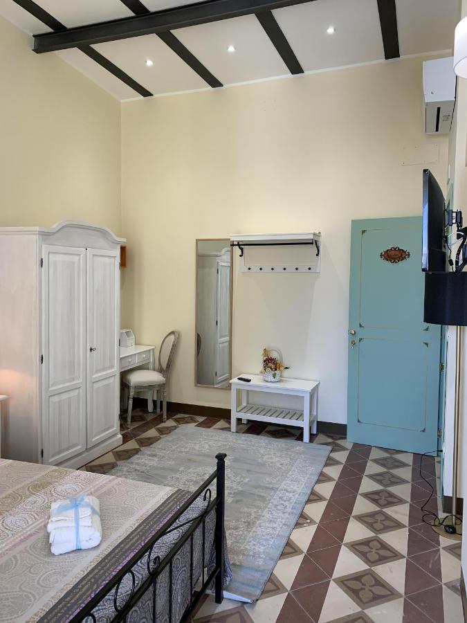 Piazza Fontana Luxury Bed and Breakfast Galatina Buitenkant foto