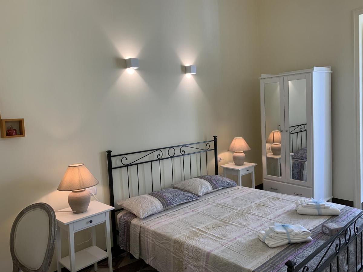 Piazza Fontana Luxury Bed and Breakfast Galatina Buitenkant foto