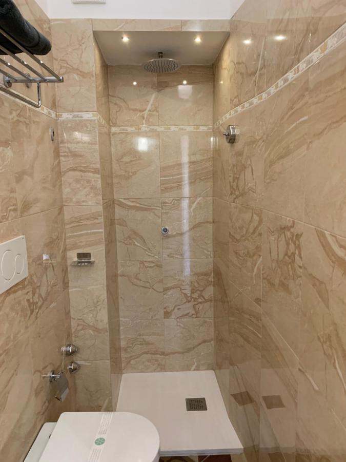 Piazza Fontana Luxury Bed and Breakfast Galatina Buitenkant foto